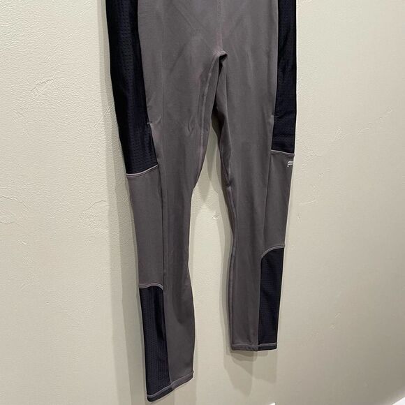 NWT Fabletics High-Waisted Motion365 Run 7/8 Leggings - Size: Small - Picture 8 of 13